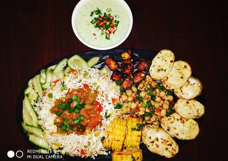 Recipe of Ultimate Cottage Cheese Shalmargo with assorted veggiee sizzler