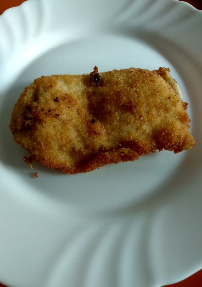 Una foto de Pollo relleno de pechuga de pavo y queso