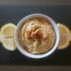 A picture of Fluffy's Hummus.