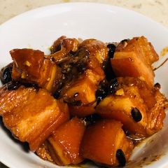 A picture of Pork Humba.