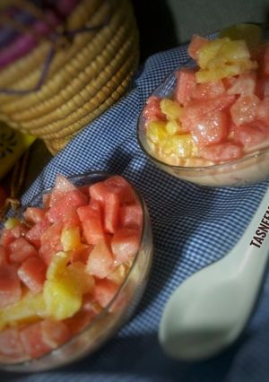 Fruit salad ainihin hoton girkin