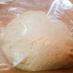 A picture of Pizza dough.