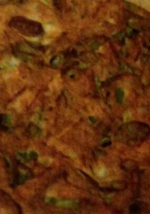 Una foto de Tortilla de espinaca, zanahoria y cebolla