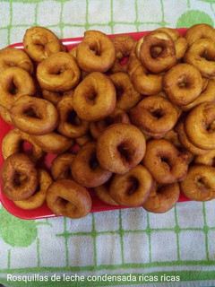 Una foto de Rosquillas de leche condesada