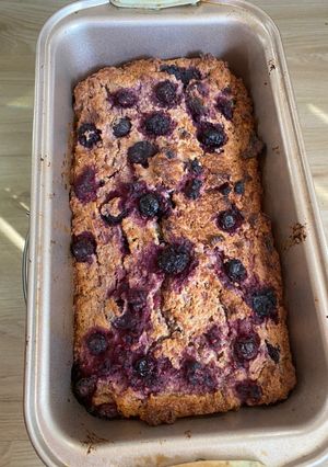 Una foto de Torta de Limón y Frutos rojos - Lemon Cake with berries