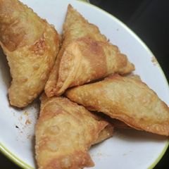 A picture of Beef Samosa.