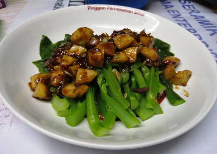 Cara Gampang Membuat Sayur kailan campor fishball, Enak Banget