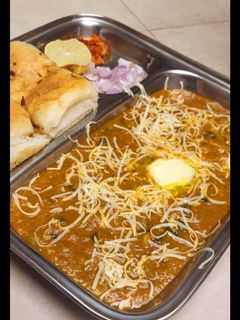 पाव भाजी (pav bhaji recipe in Hindi) रेसिपी मुख्य फोटो