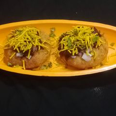 A picture of Fresh Green Chana kachori.