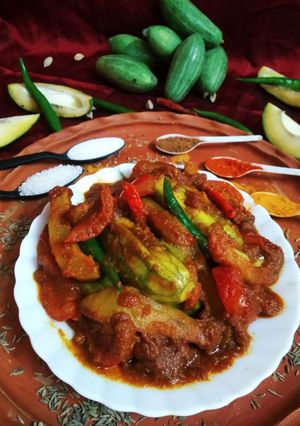 আম পটলের ঘন্ট (aam potoler ghonto recipe in Bengali) রেসিপির প্রধান ছবি
