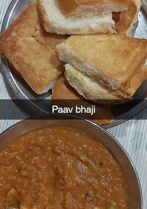 A picture of Pav bhaji.
