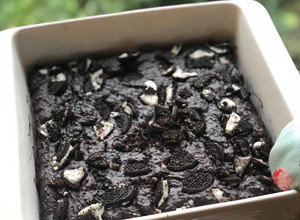 A picture of Vegan Oreo Brownies.