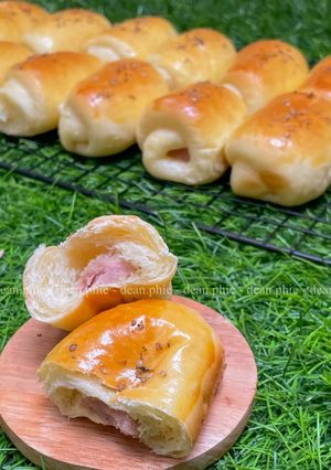 Foto resep Roti Unyil Sosis