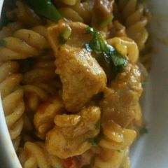 A picture of Spicey chicken pasta.