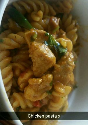 A picture of Spicey chicken pasta.