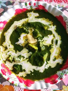 পালক পনির (palak paneer recipe in Bengali) রেসিপির প্রধান ছবি