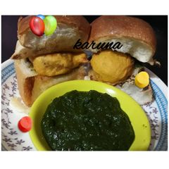 A picture of Vad pav.