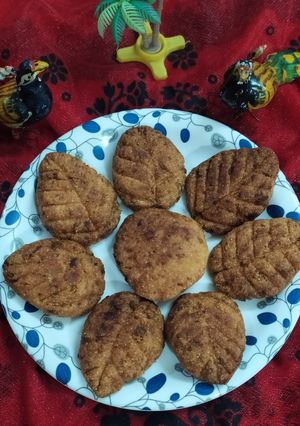 ময়দার ঠেকুয়া।(Maida Thekua recipe in Bengali) রেসিপির প্রধান ছবি