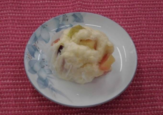 Steamed apple bun