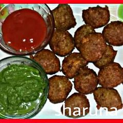 A picture of Spring onion rice fritters.
