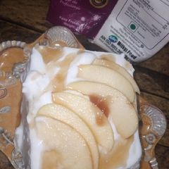 A picture of Apple pie honey bread cake.
