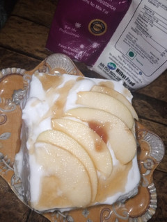 A picture of Apple pie honey bread cake.