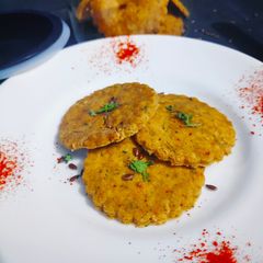Whole wheat spicy discs A picture of Whole wheat spicy discs.