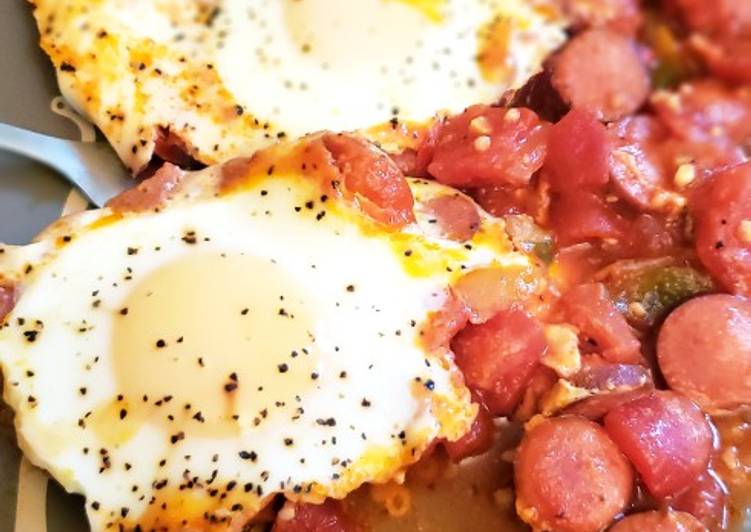 Shakshuka with hot dogs