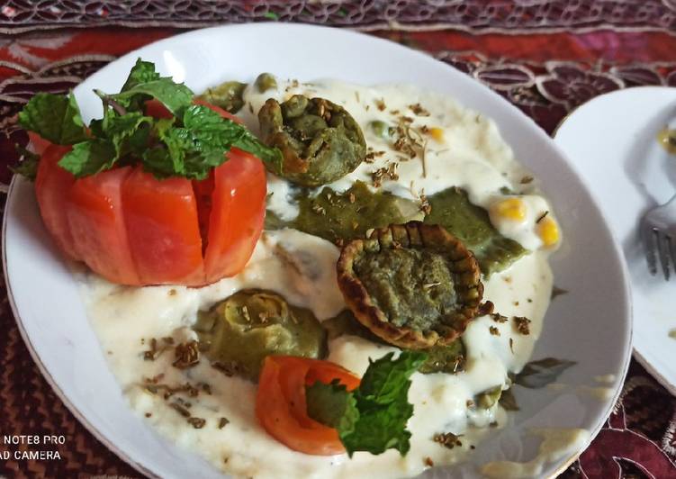 Simple Way to Make Super Quick Homemade Spinach Corn Ravioli in white sauce