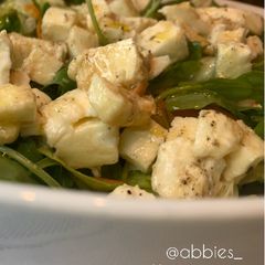 Mozzarella salad A picture of Mozzarella salad.