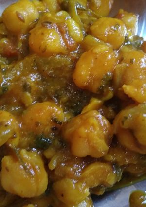 A picture of Chola chana masala.