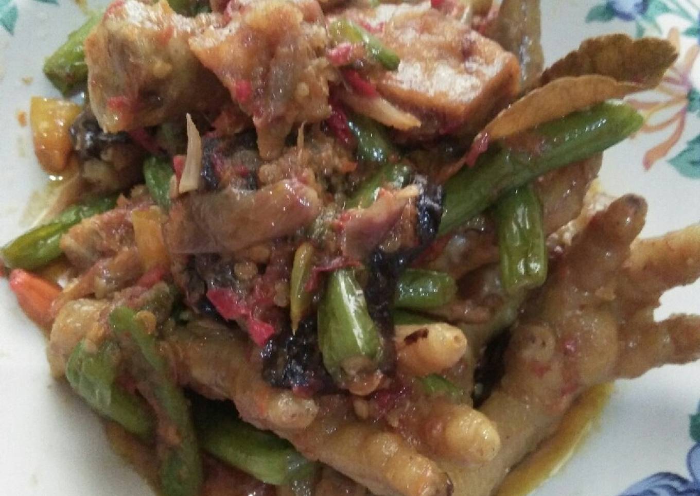 Ceker pedas manis