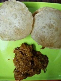 "লুচি"(Luchi recipe in Bengali) রেসিপির প্রধান ছবি