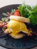 Eggs Benedictinos Japonés Eggs Benedict🇬🇧🇺🇸🇺🇾🇯🇵エッグベネディクト