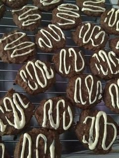 Foto resep Eggless choco cereal cookies