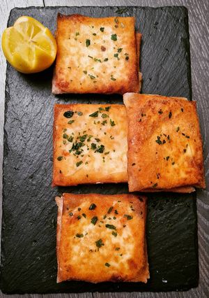 Une photo de Bricks au saumon fumé