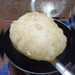 A picture of Bhatura.
