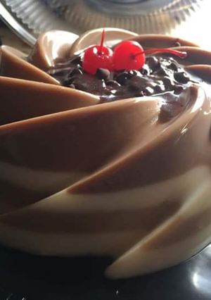 Una foto de Gelatina moka, café y chocolate