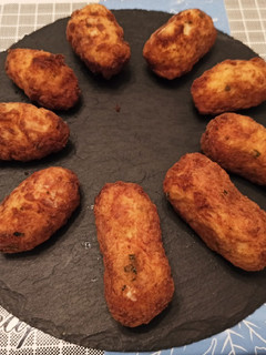 Una foto de Croquetas de merluza o bacalao