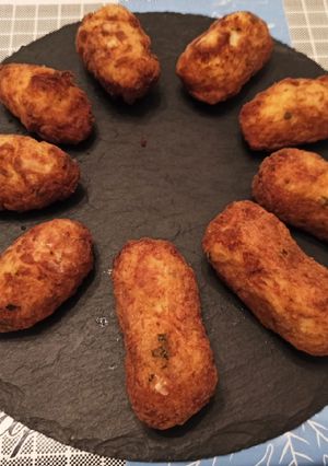 Una foto de Croquetas de merluza o bacalao