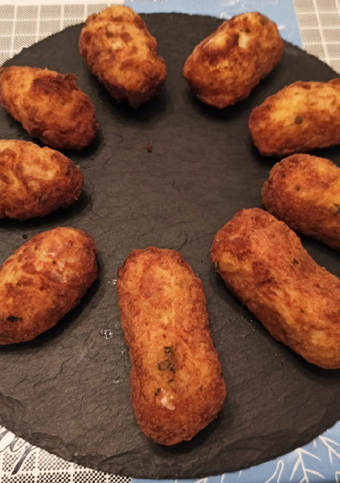 Una foto de Croquetas de merluza o bacalao