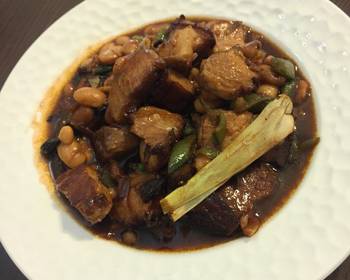 Fresh, Making Recipe Stew pork belly with baked beans Delicious and Healthy