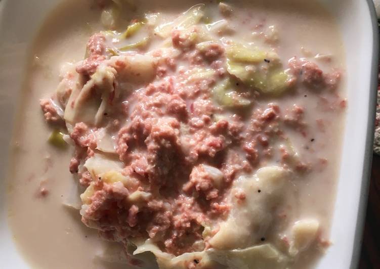 How to Make Quick Corn beef and cabbage soup