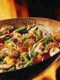 Pollo salteado con vegetales