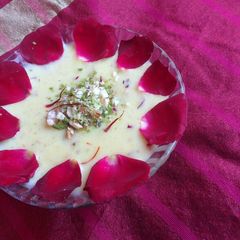 A picture of Saffron and Rose Rabri.
