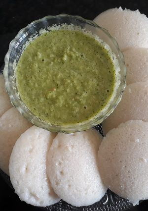 A picture of Idli chutney.