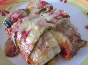 Una foto de Canelones vegetarianos de zapallitos italianos con verduras
