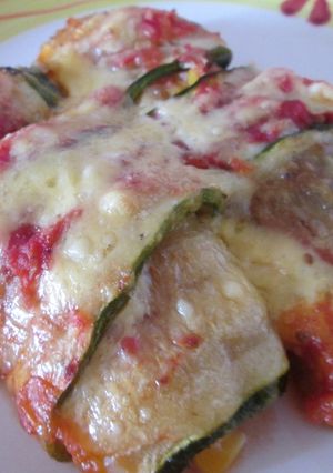 Una foto de Canelones vegetarianos de zapallitos italianos con verduras