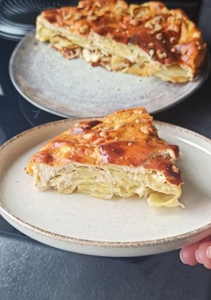 Une photo de Quiche sans pâte pommes de terre, panais et noisettes concassées
