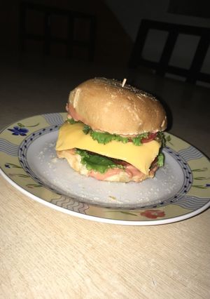 A picture of Beef Burger.